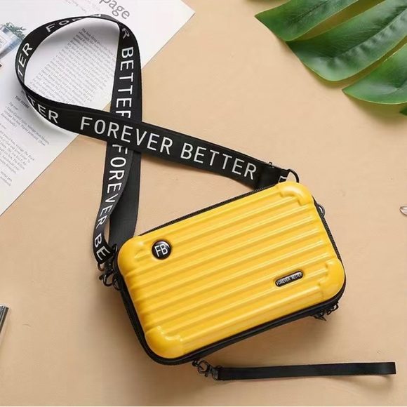 Handbags - Ladies Stylish & Durable Suitcase Design Shoulder Bag. Size:OS